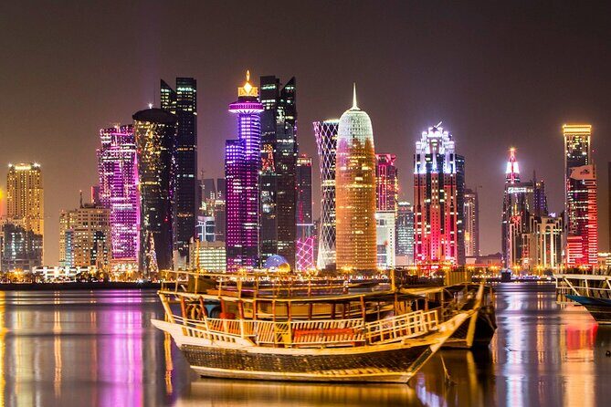 City Tour In Doha || Souq Waqif || Courniche || The Pearl,Katara - Souq Waqif: where the tour turns into a real walk