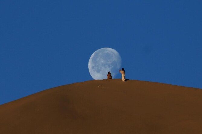 Doha City and Desert Safari Tours (Combo Tour) - What to bring so the desert doesn’t ruin your photos