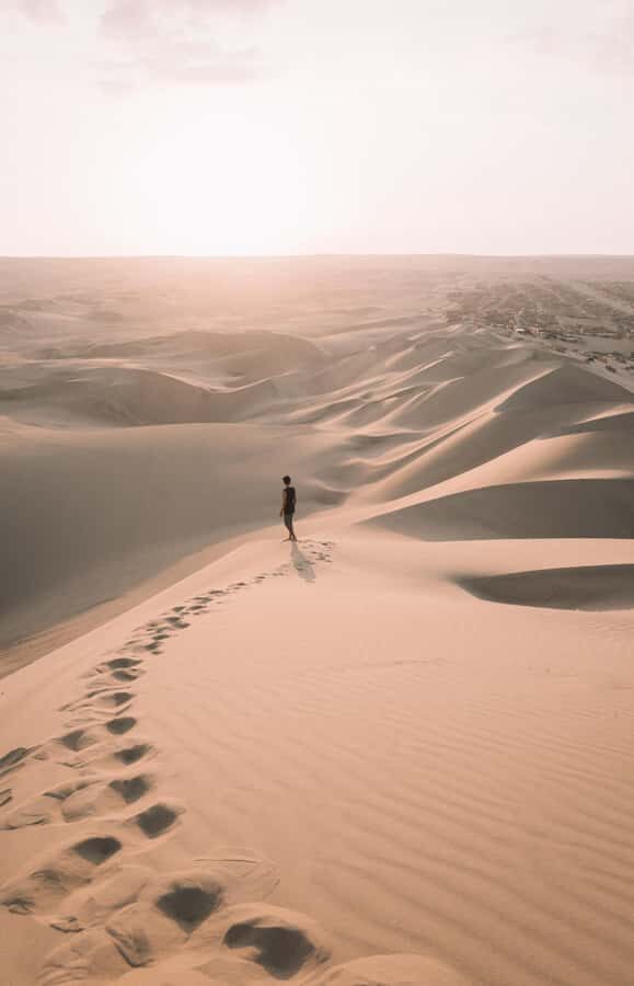Doha : Inland Sea Desert Safari ,Camel Ride & Sandboarding - Dune Bashing in a 4x4 Land Cruiser: Thrill With Safety Focus