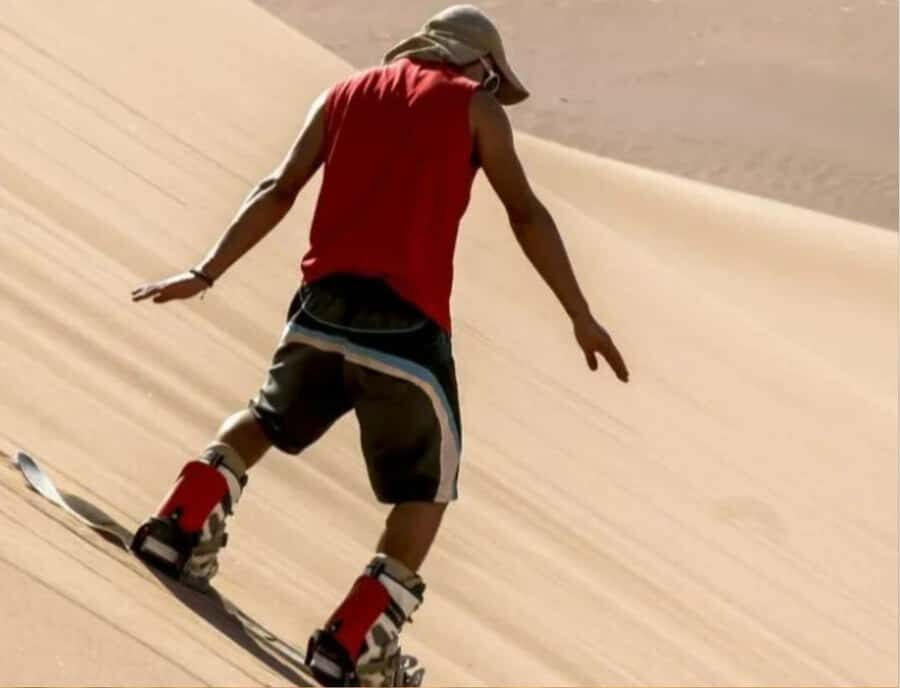 Doha : Inland Sea Desert Safari ,Camel Ride & Sandboarding - Photo Stops and Sunset Timing: Getting the Shots Without the Chaos