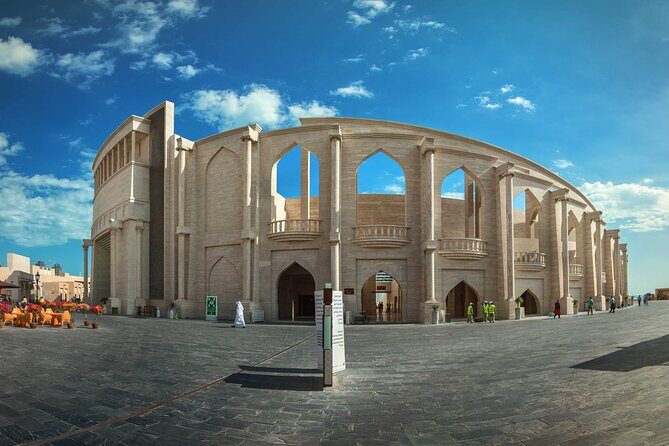 Doha: Night City Tour to Souq Waqif, Katara, and Pearl-Qatar - The Pearl-Qatar and Porto Arabia: modern luxury on reclaimed land