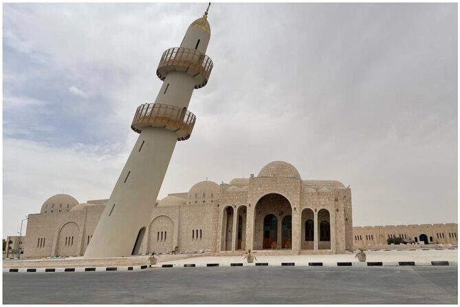 Doha, Qatar: Came Racing Track, Oryx & Sheikh Faisal Museum Tour. - How this Doha combo tour fits together