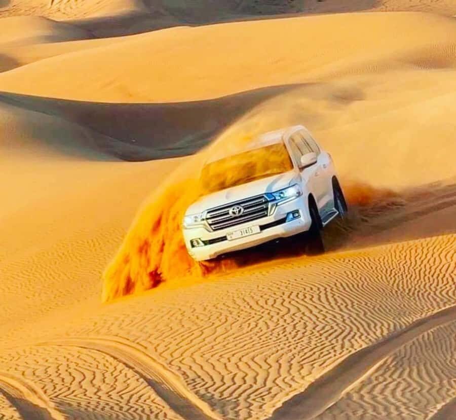Doha: Sunset Desert Safari with Camel Ride & Sandboarding - The 4WD dune-bashing segment: what to expect on the slopes