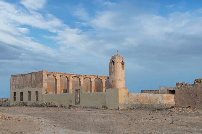 Doha: West Coast Tour Serra and Mushroom Rocks - Zekreet Fort Ruins: A two-phase Qatar story you can walk through