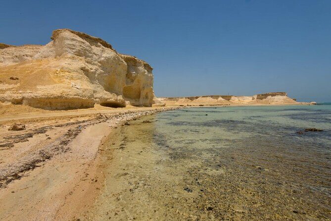 Dukhan West Coast Tour Qatar - Richard Serra’s East-West / West-East: desert art that makes you look twice