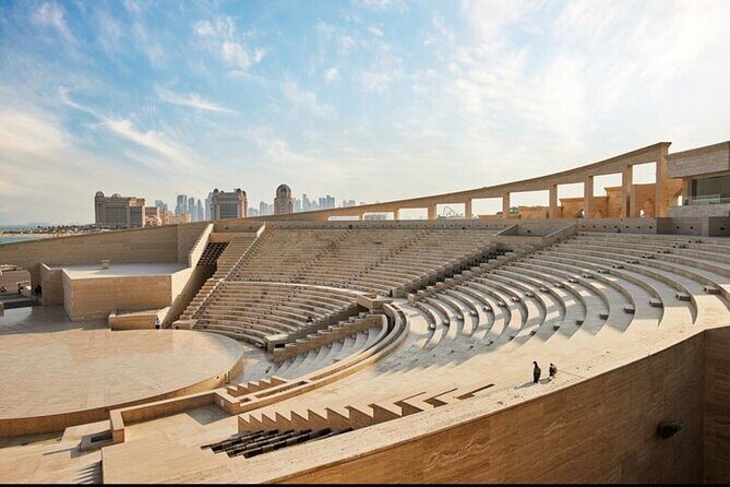 Explore Heart of Qatar Doha City Tour with Professional Guide - The Pearl-Qatar Area: Porto Arabia Boardwalk and Venice-Style Visuals