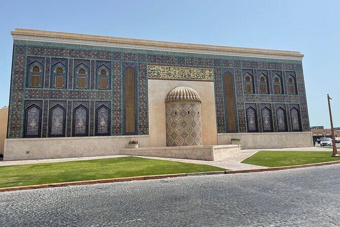 Private Doha City Tour From Airport And Hotel - The Pearl Island: reclaimed land and a pearl-trader story