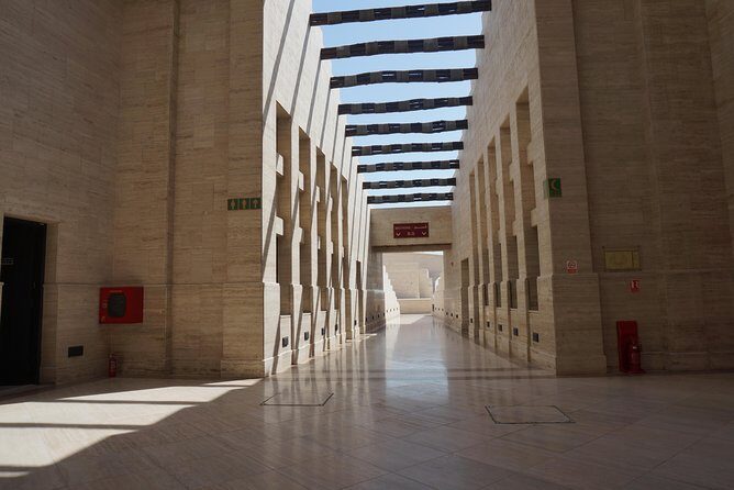 Private Doha Express Tour - Corniche in 15 minutes: the classic Doha waterfront hit