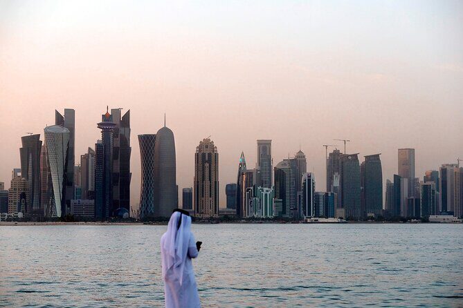 Private Photoshoot in Doha with All Must-See Sites - Turning Doha into a one-session photo story