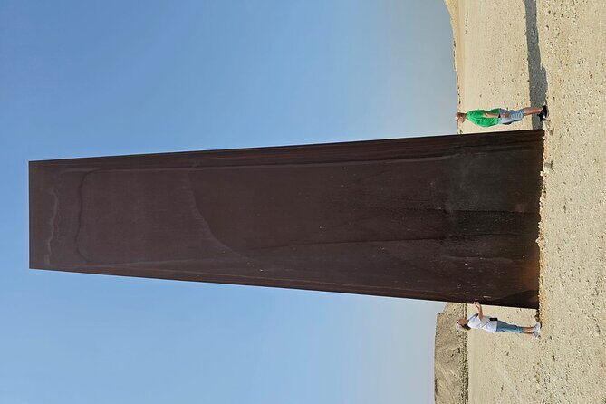 Qatar West Coast Zkreet Richard Sierra Camel Track Rock Formation - What you get for $67.50: private value, not just sightseeing